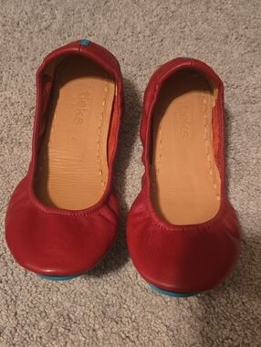 Tieks Red Leather Foldable Ballet Flats with Blue Sole Tabs